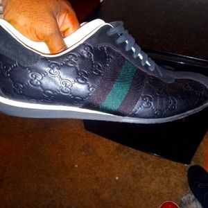 Black Gucci low top shoes